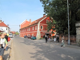 QU-014.jpg