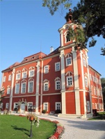 QU-055.jpg