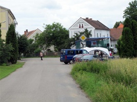 XL-001.jpg