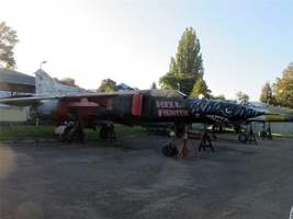 YP-198.jpg