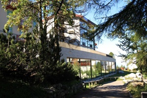 AGU-053